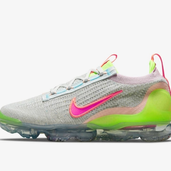 Nike Air VaporMax Sneaker - Picture 6 of 8